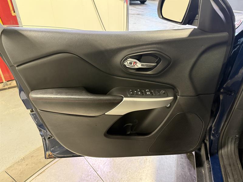 jeep Cherokee 2018 - 11