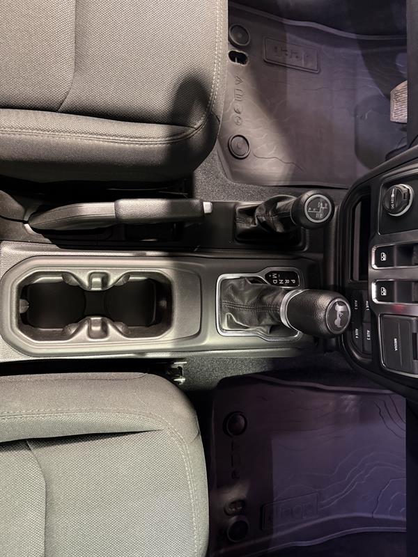 jeep Wrangler 2023 - 21