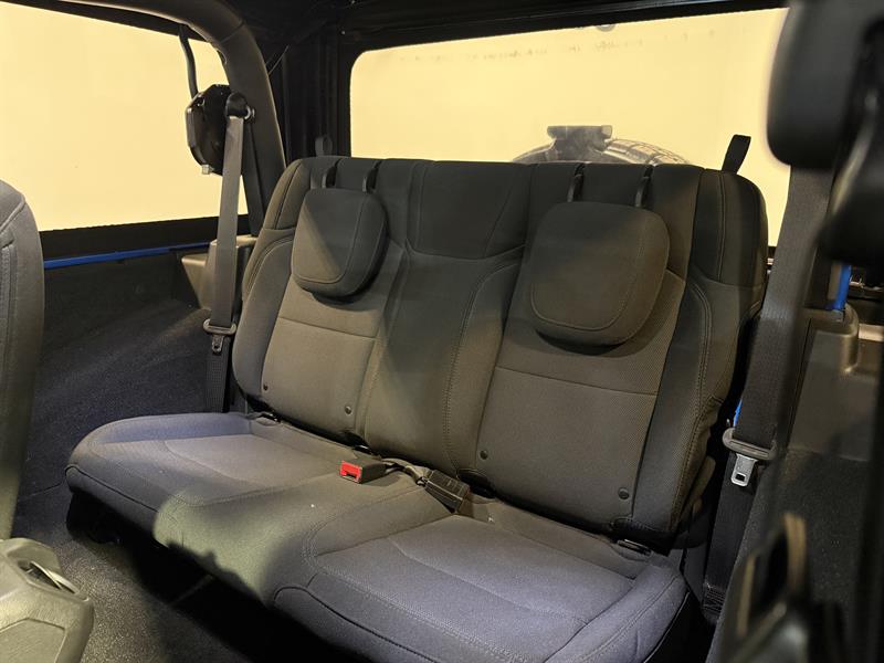 jeep Wrangler 2023 - 22