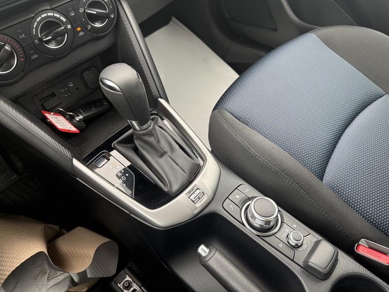 toyota Yaris Hatchback 2020 - 14