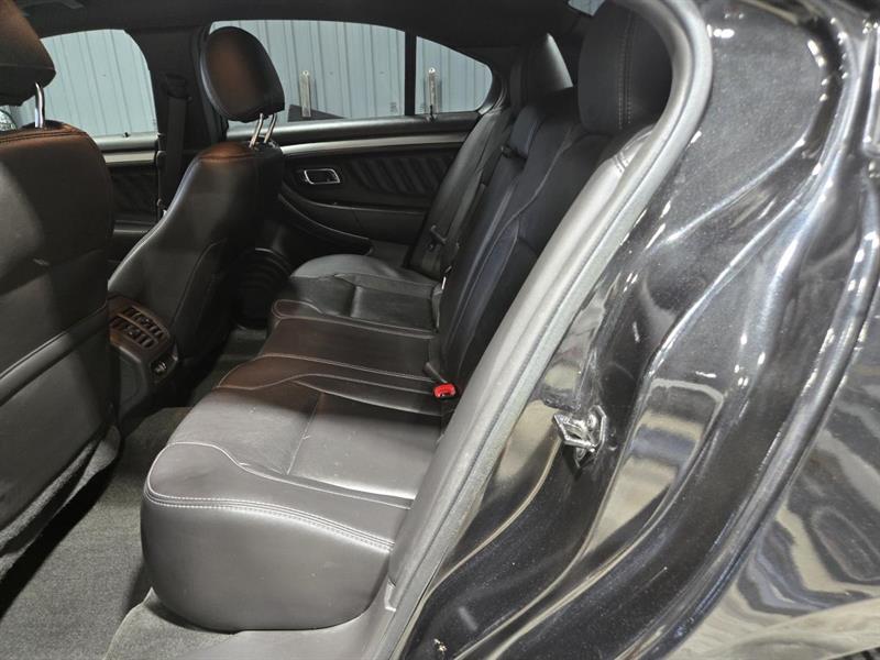 ford Taurus 2015 - 10