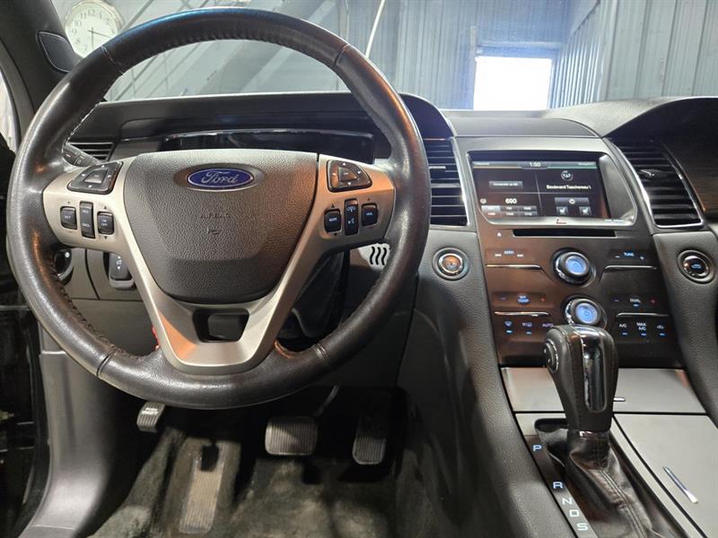 ford Taurus 2015 - 11