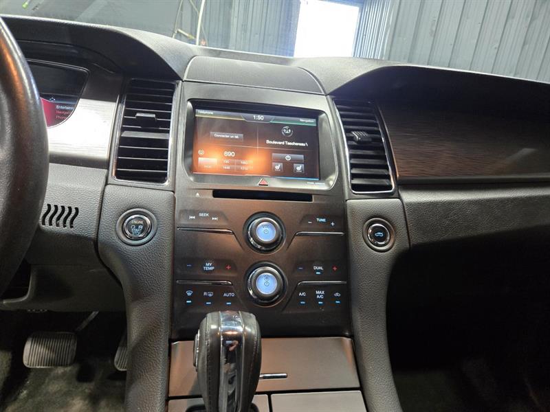 ford Taurus 2015 - 14