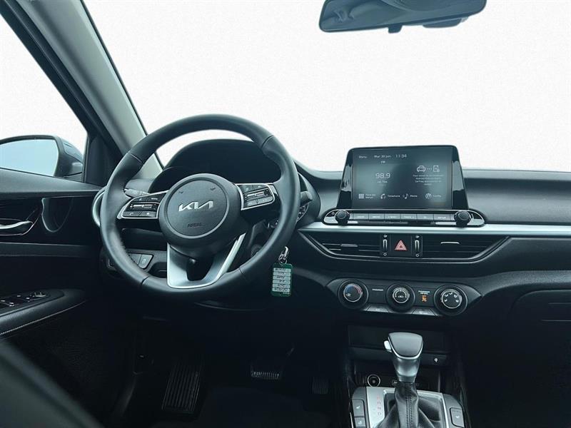 kia Forte 2023 - 13