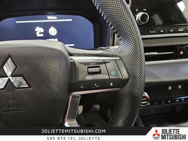 mitsubishi Outlander 2023 - 26