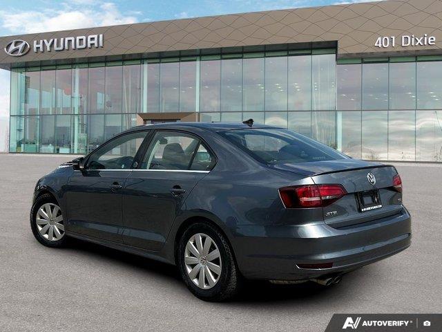 volkswagen Jetta Sedan 2017 - 3