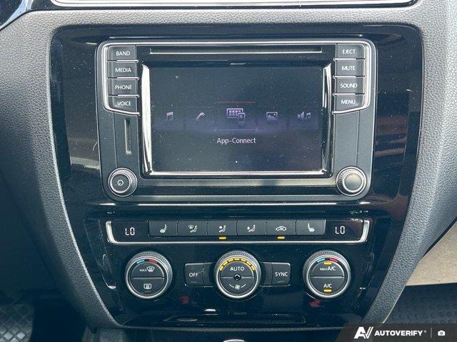 volkswagen Jetta Sedan 2017 - 22