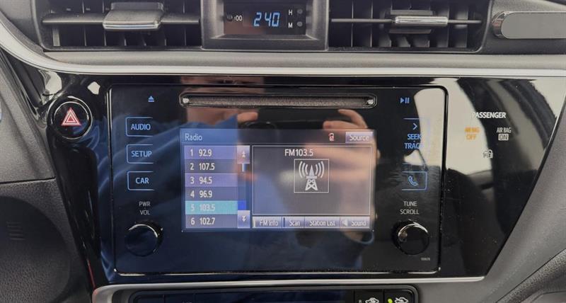 toyota Corolla 2017 - 13