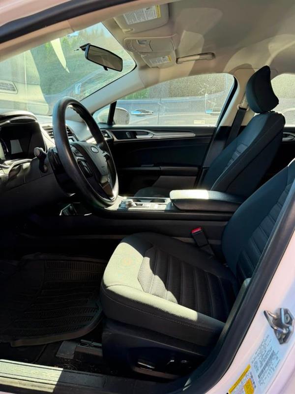 ford Fusion 2017 - 8