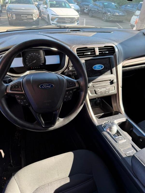 ford Fusion 2017 - 9