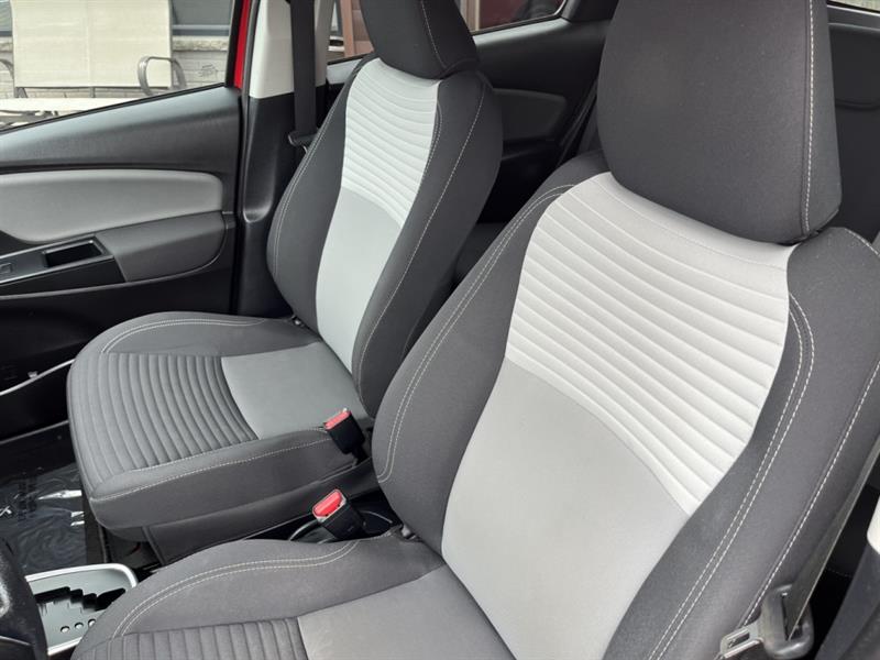 toyota Yaris Hatchback 2019 - 24