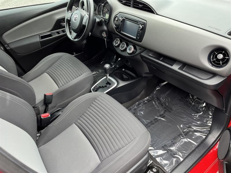toyota Yaris Hatchback 2019 - 26