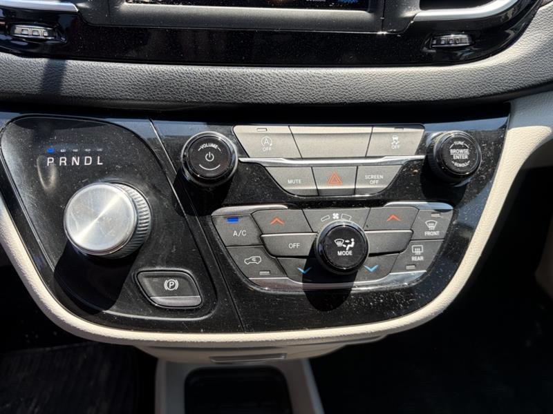 chrysler Grand Caravan 2021 - 16