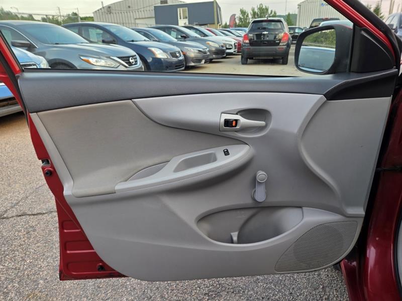 toyota Corolla 2011 - 21