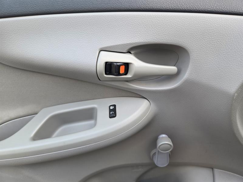 toyota Corolla 2011 - 22