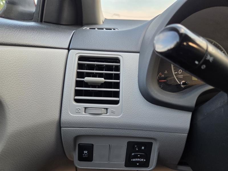 toyota Corolla 2011 - 23