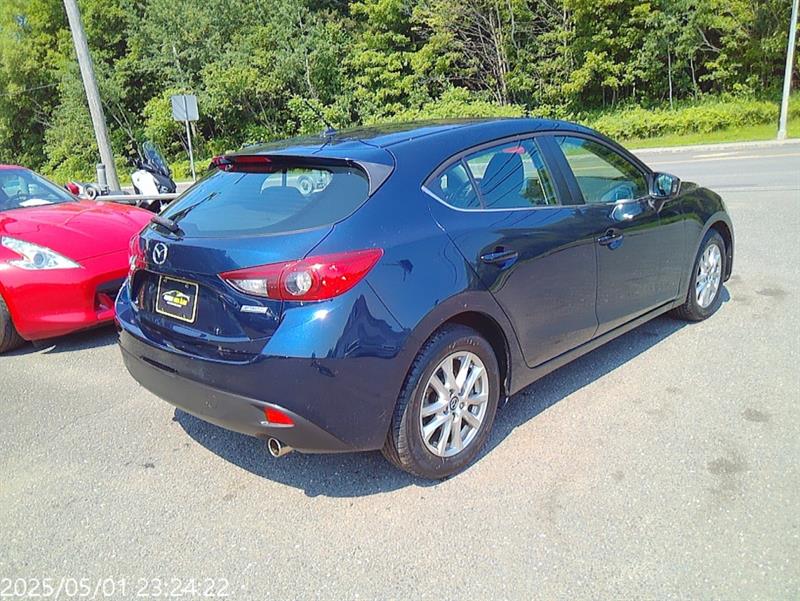 mazda Mazda3 2015 - 10
