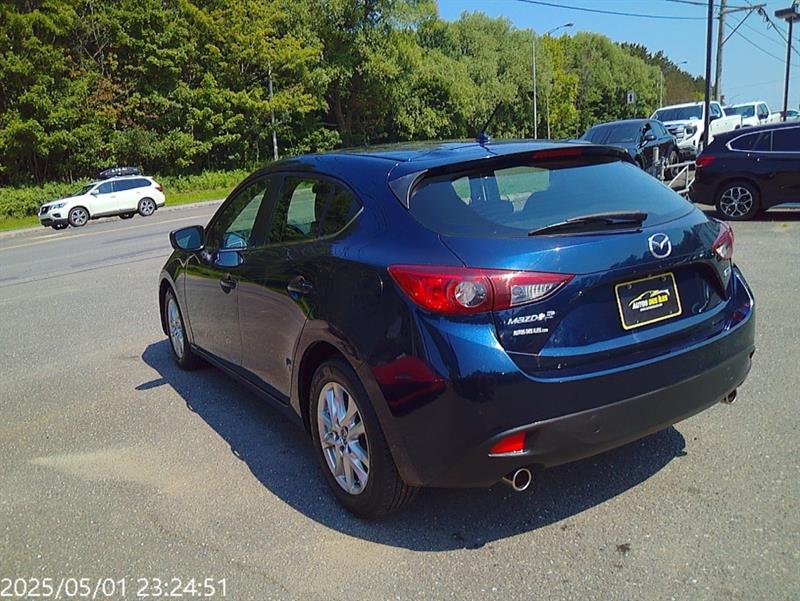 mazda Mazda3 2015 - 12