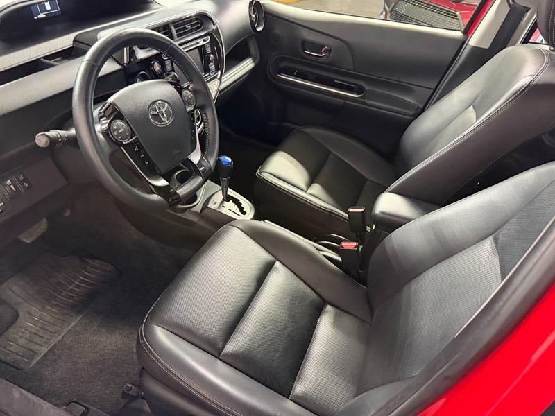 toyota Prius c 2019 - 28