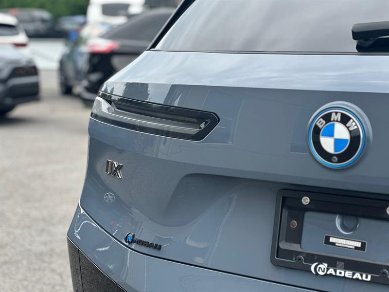 bmw iX 2023 - 13