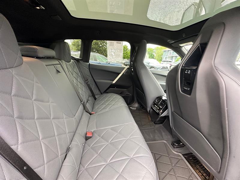 bmw iX 2023 - 16