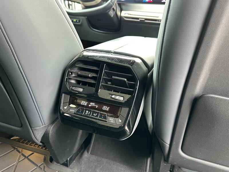 bmw iX 2023 - 17