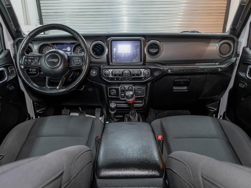 jeep Wrangler 2022 - 11