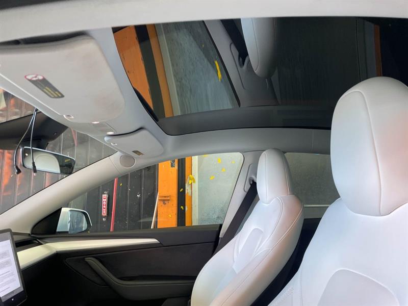 tesla Model Y 2024 - 3