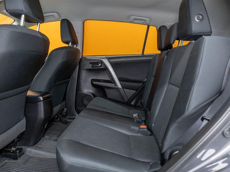 toyota RAV4 2017 - 23