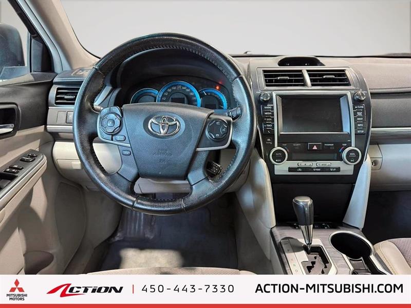 toyota Camry Hybrid 2012 - 16