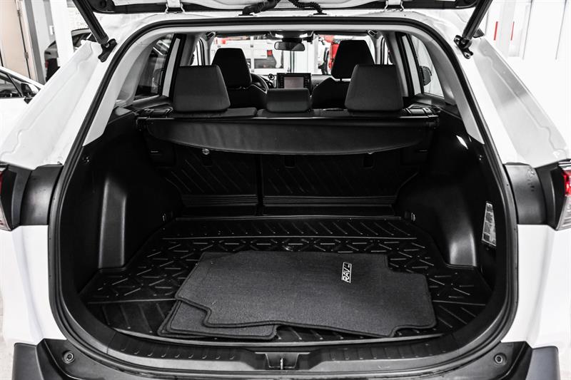 toyota RAV4 2022 - 16