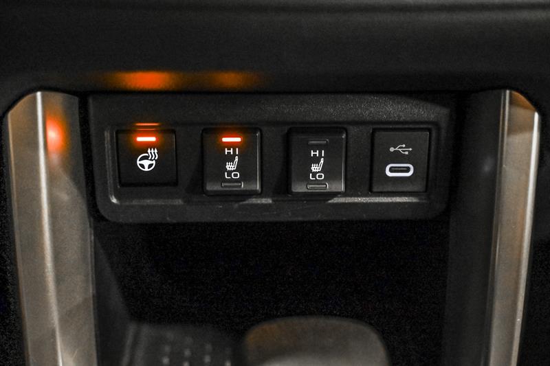 toyota Corolla Cross Hybrid 2023 - 25