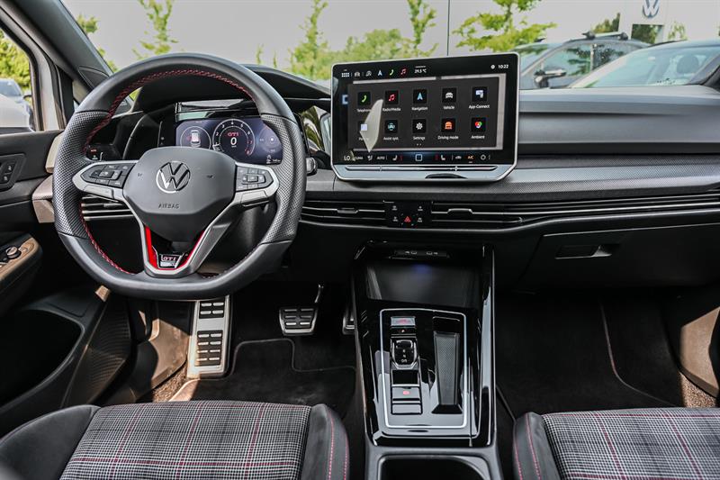 volkswagen Golf GTI 2025 - 27