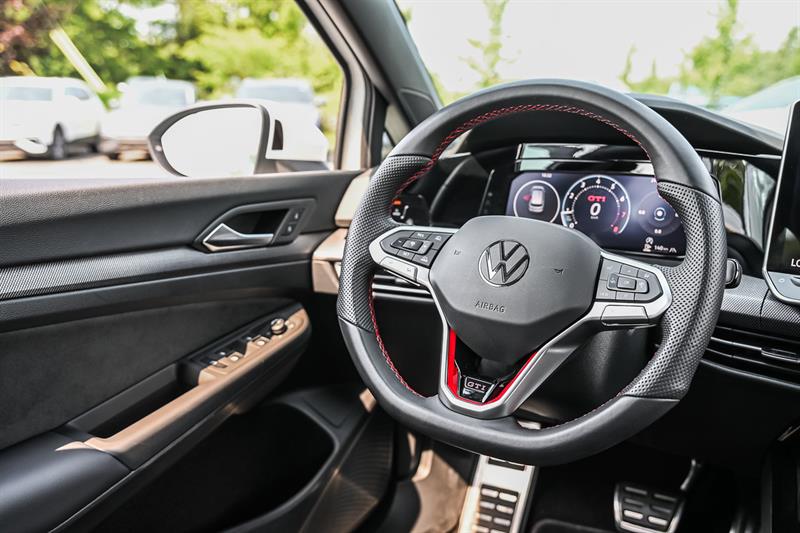 volkswagen Golf GTI 2025 - 28