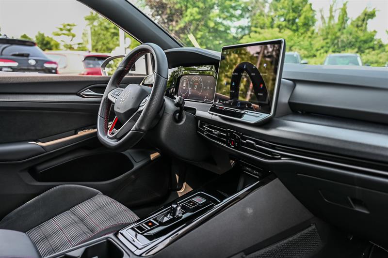 volkswagen Golf GTI 2025 - 30