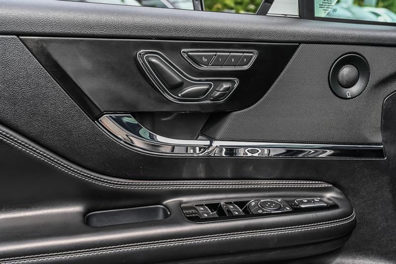 lincoln Corsair 2022 - 17