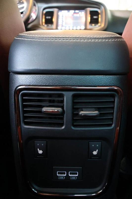 dodge Charger 2023 - 36