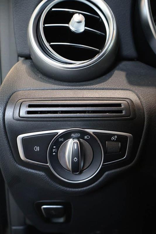 mercedes-benz GLC 2021 - 27