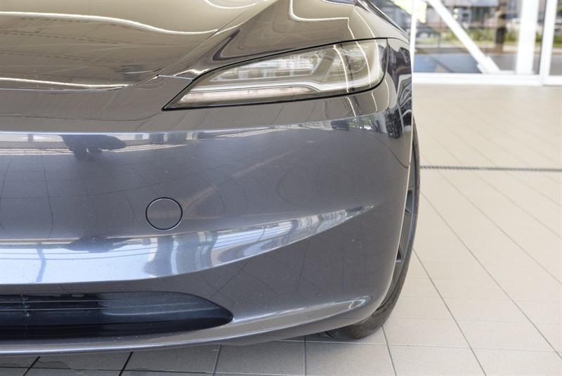 tesla Model 3 2024 - 3