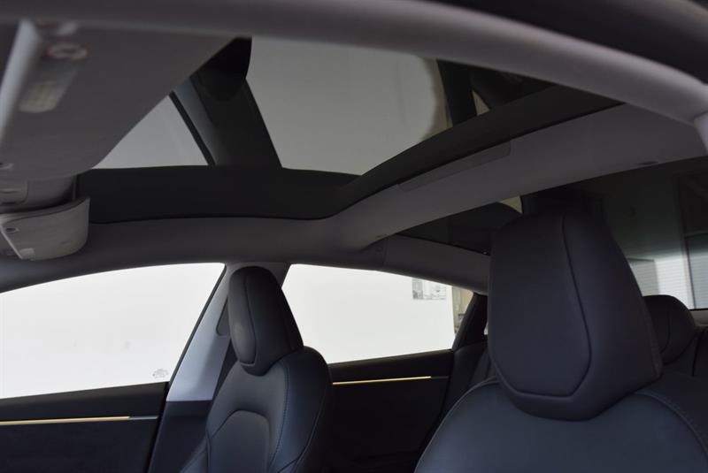 tesla Model 3 2024 - 7