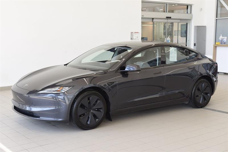 tesla Model 3 2024 - 12