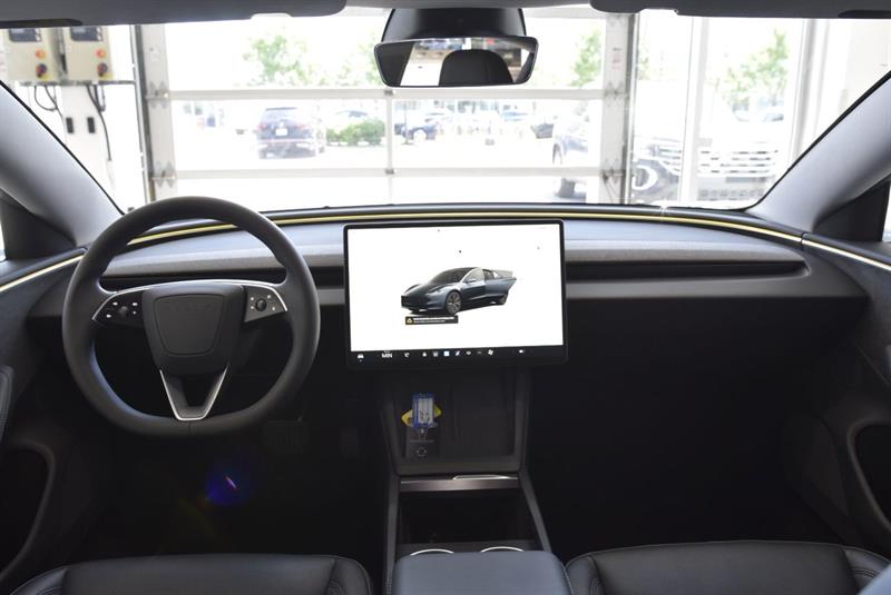 tesla Model 3 2024 - 22