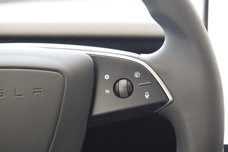 tesla Model 3 2024 - 26