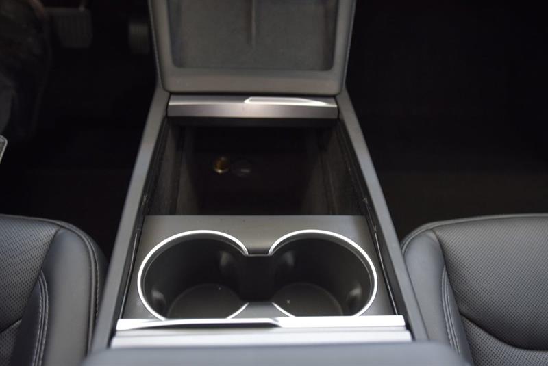 tesla Model 3 2024 - 29