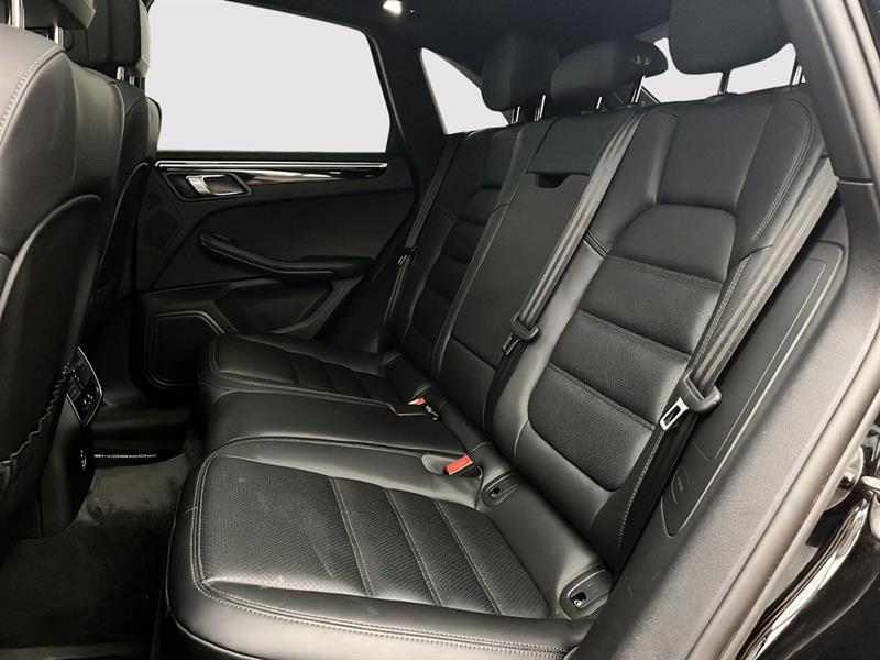 porsche Macan 2023 - 24