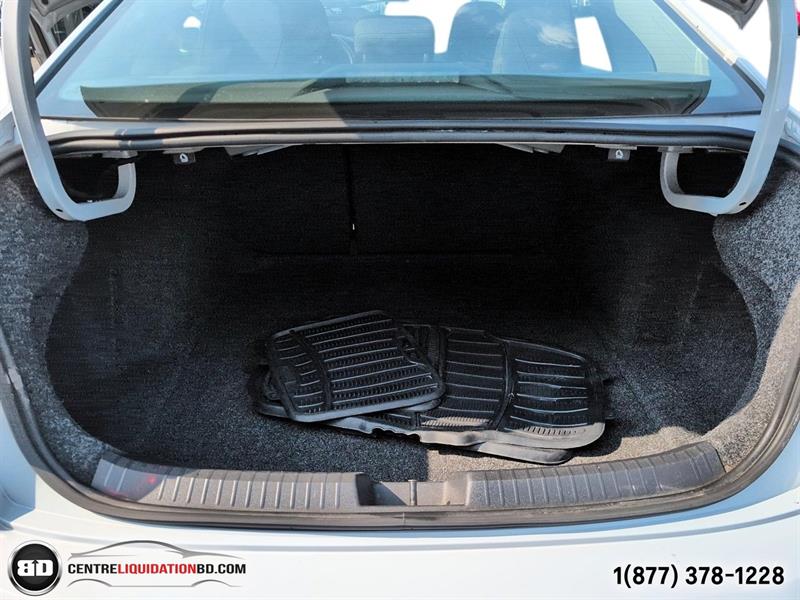 volkswagen Jetta 2019 - 11