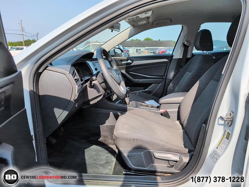 volkswagen Jetta 2019 - 13