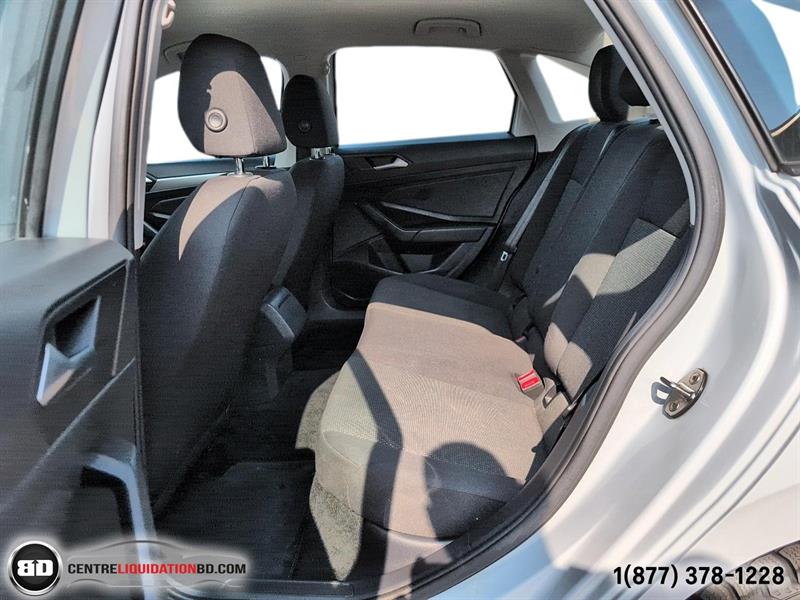 volkswagen Jetta 2019 - 14