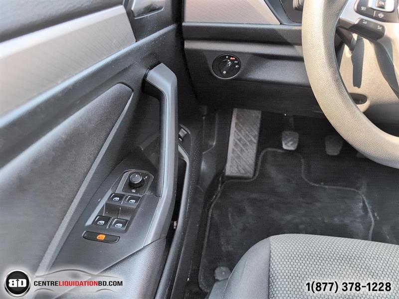 volkswagen Jetta 2019 - 17