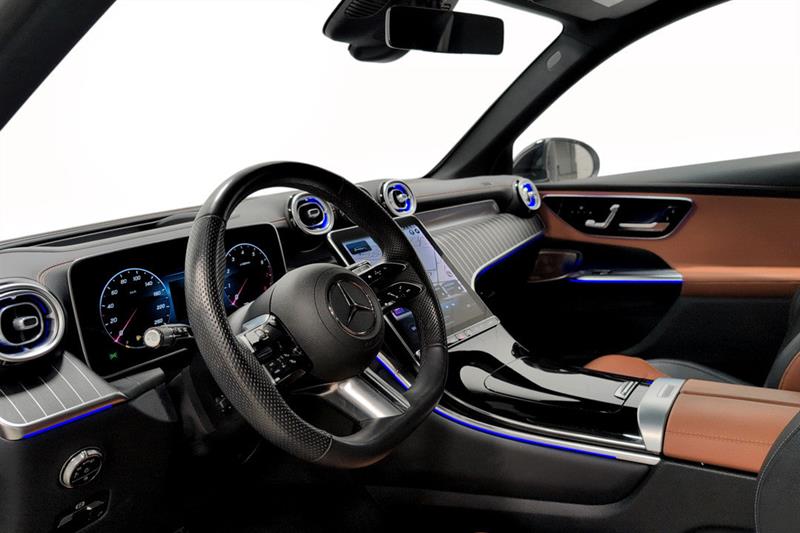 mercedes-benz GLC300 2023 - 6
